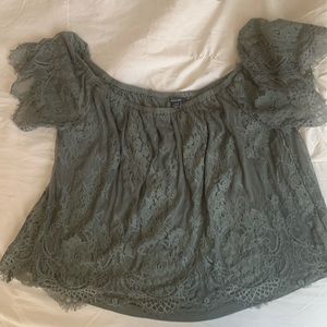 American Eagle off the shoulder lace top size L